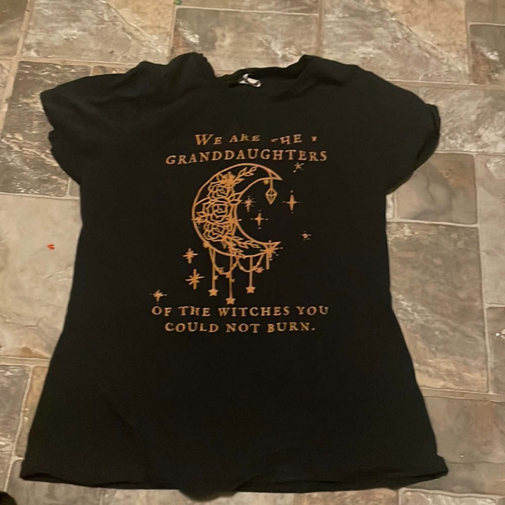 Witchy shirt (didn’t fit me)